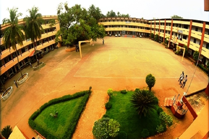 https://cache.careers360.mobi/media/colleges/social-media/media-gallery/15602/2021/4/19/Campus View of Milagres College Udupi_Campus-View.jpg